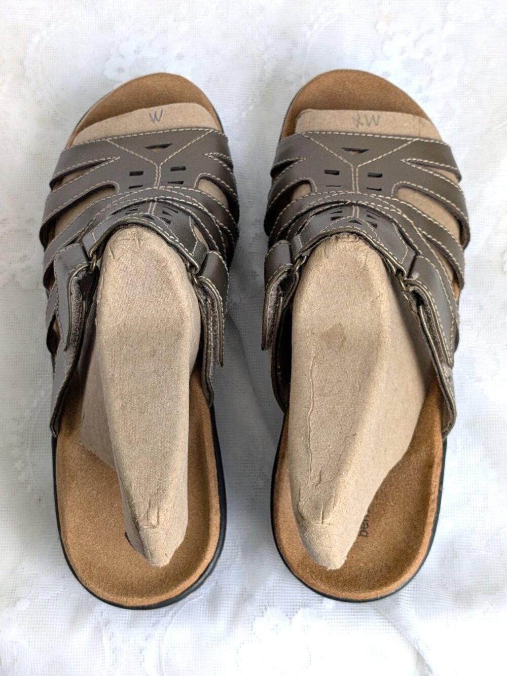 NWOT Clarks Bendables Bronze Metallic Leather Slip On Wedge Sandals 10 XW 10 WW
